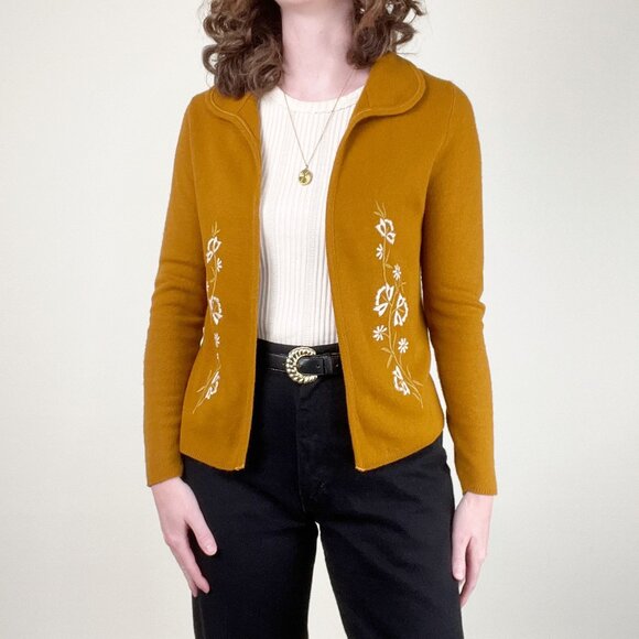 Vintage 50s 60s Embroidered Floral Cardigan Sweater Dainty Romantic 1950s 1960s - Picture 9 of 9